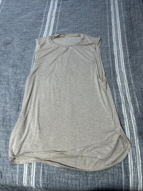 lululemon athletica Men's Sleeveless Tank Top - Light Taupe